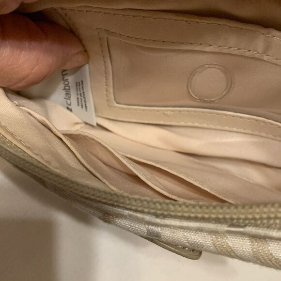 Liz Claiborne Wristlet w/leather trim. Zip around w/zipper pocket & snap closure - Picture 6 of 10